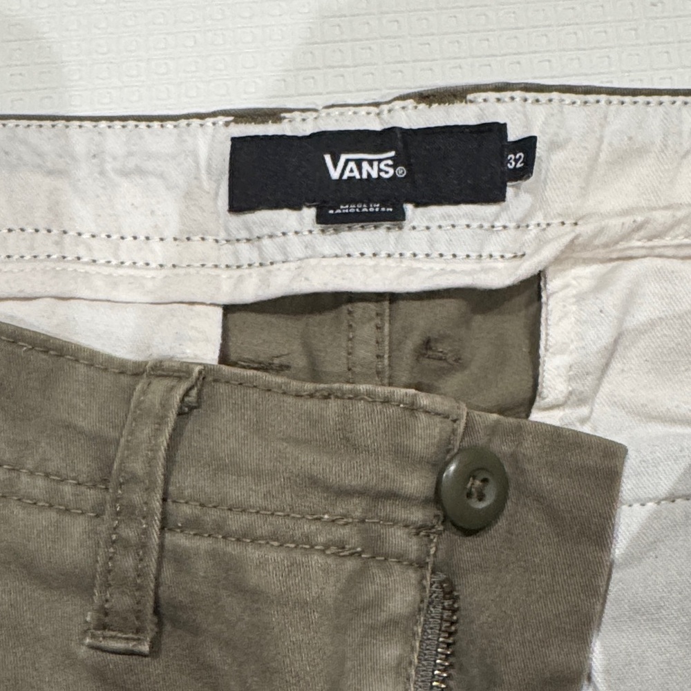 Vans Men's Olive Cargo Pants - Picture 3 of 4